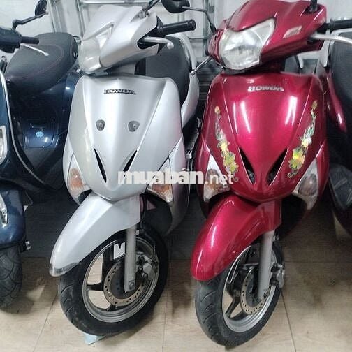 Bán bốn xe Honda Lead như hình đăng