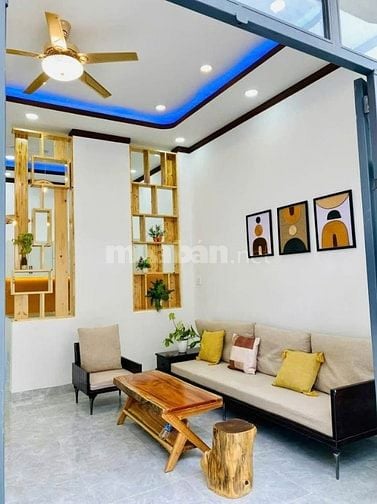 Bán căn nhà mới xây, do ngộp ngân hàng nên bán gấp. Nhà Ở Tân Thông Hộ