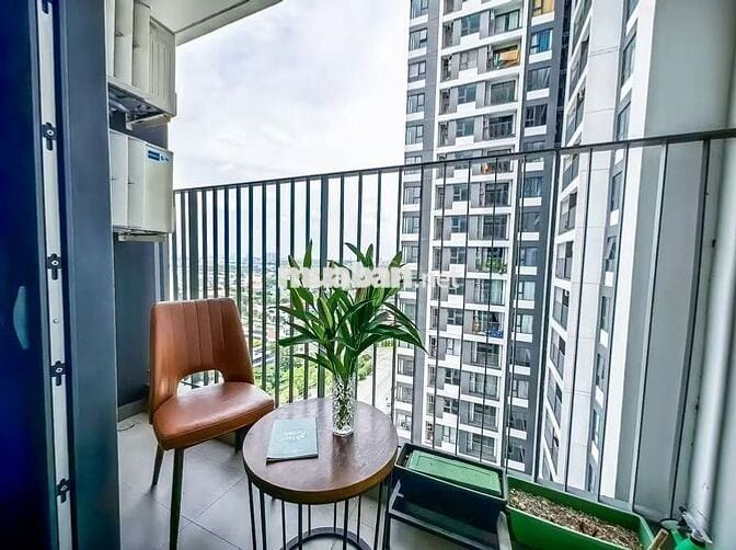 Emerald Golf View 2PN full nội thất –Gần AEON Mall, view sân golf