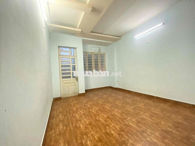 Cho thuê nhà mt kinh doanh p phú thọ hoà 4x14m 1 lầu 3wc 2pn