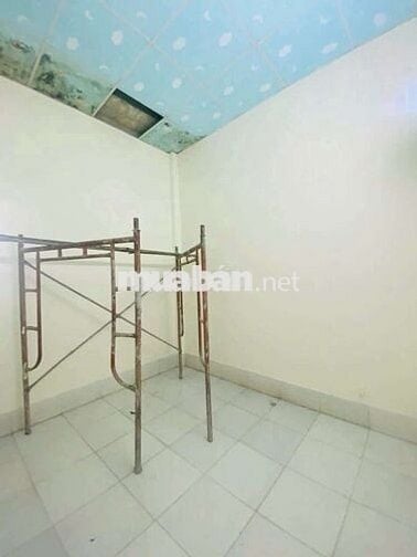 BÁN NỀN TẶNG NHÀ KDC HỒNG LOAN 6A 80 mv 2 TỶ 9 TL. 2PN 2wc bếp