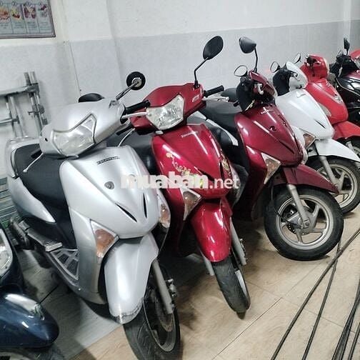 Bán bốn xe Honda Lead như hình đăng