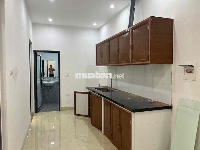 Hạ sốc dưới 2 tỷ có nhà đẹp Định Công- oto 30m-84m ; MT 6m-Chưa sổ