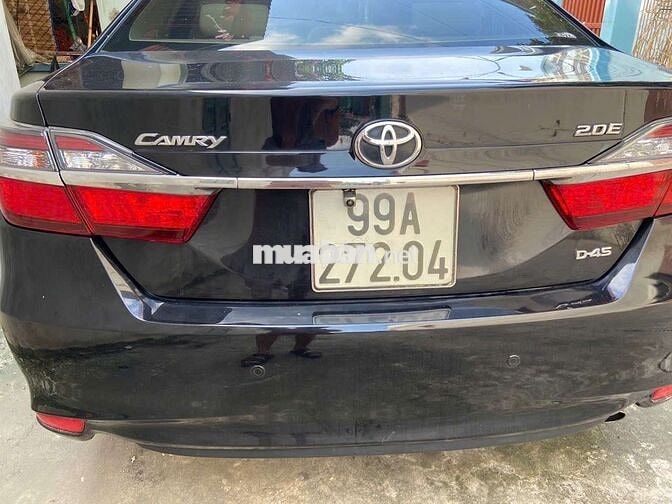 Bán toyota camry 2018 bản E