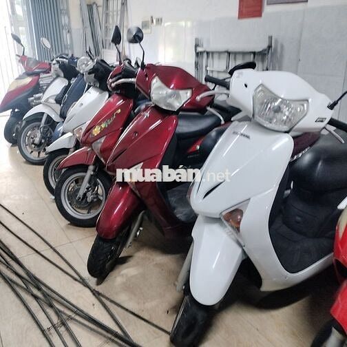 Bán bốn xe Honda Lead như hình đăng