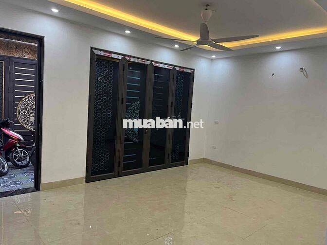 Hạ sốc dưới 2 tỷ có nhà đẹp Định Công- oto 30m-84m ; MT 6m-Chưa sổ