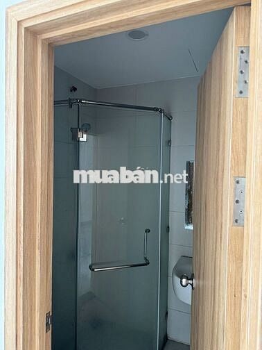 Căn hộ 2 PN tầng cao, view mát đẹp, nhìn metro, giá 2,65 tỷ