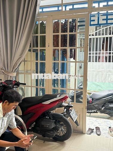 ban nhà lam được sổ hồng quan 12 gân chợ ht13 và chợ đông quang