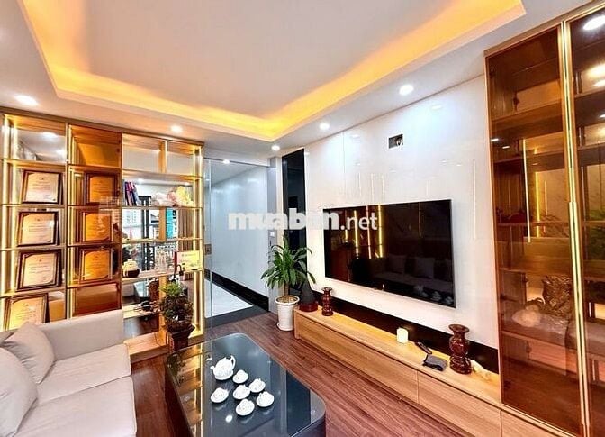 NHÀ 5 TẦNG - 54M - THANG MÁY - NGUYỄN CHÍNH  - OTO- TẶNG NỘI THẤT.