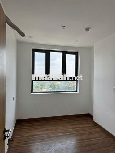 Căn hộ 2 PN tầng cao, view mát đẹp, nhìn metro, giá 2,65 tỷ