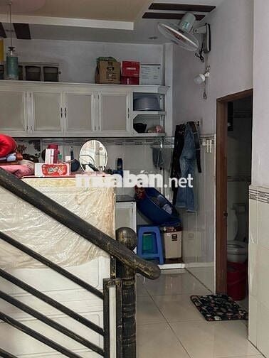 ban nhà lam được sổ hồng quan 12 gân chợ ht13 và chợ đông quang