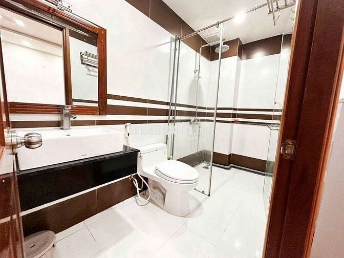 Căn hộ full nội thất, nhà mới hẻm xe tăng đường Đặng Văn Ngữ