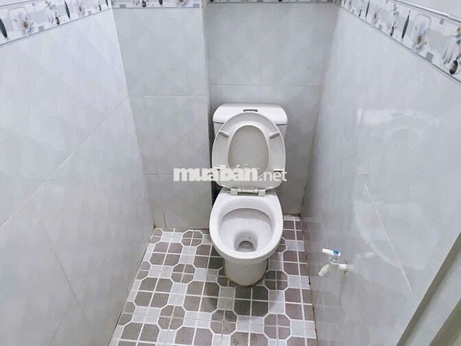 Rẻ quá khách ơi! 5tr chốt cọc 1tháng, nhà 3×10 trệt 1 lầu đúc 2pn 2wc