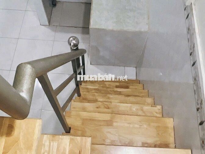Rẻ quá khách ơi! 5tr chốt cọc 1tháng, nhà 3×10 trệt 1 lầu đúc 2pn 2wc