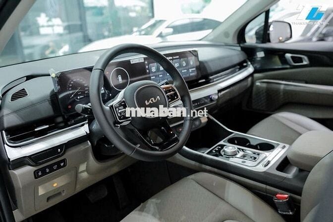 Kia Carnival 2025 Premium 2.2D 7S - 3000 km