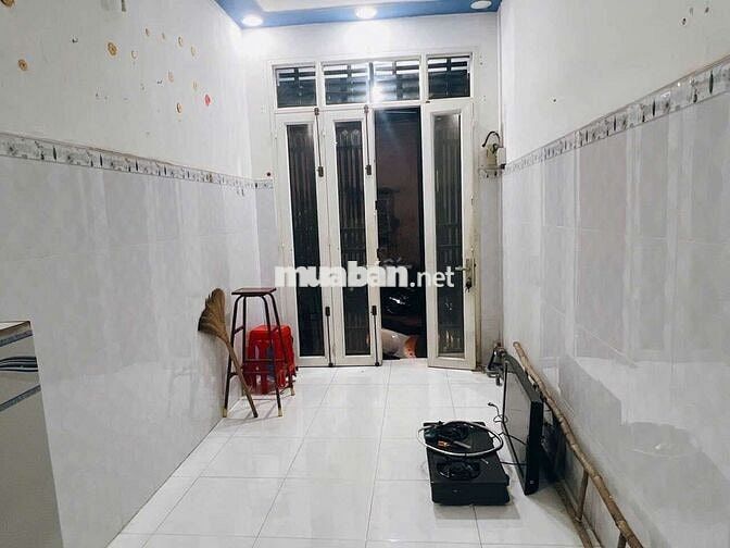 Rẻ quá khách ơi! 5tr chốt cọc 1tháng, nhà 3×10 trệt 1 lầu đúc 2pn 2wc