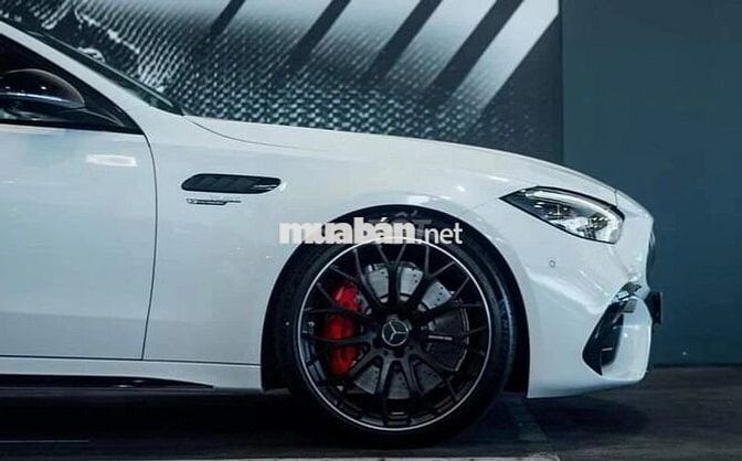 Mercedes-AMG C 63 S E Performance