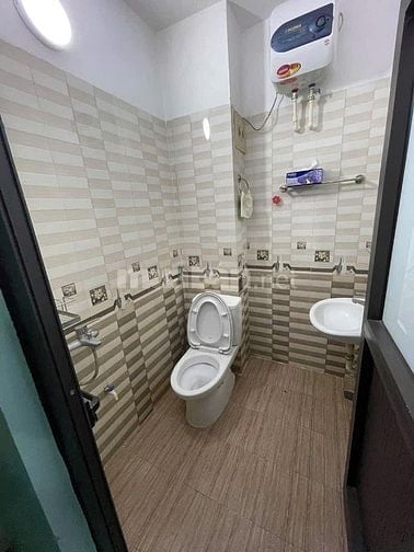 Chính chủ cho thuê nhà nguyên căn 40m2 tại  nhà 1 ngõ 401/61 Xuân Đỉnh