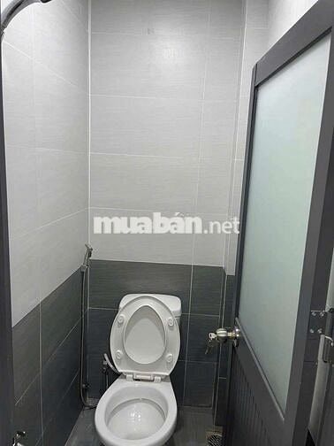 Cho thuê nhà 2pn Hồ Biểu chánh p11 Phú Nhuận
