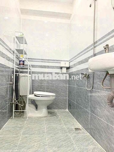 CHO THUÊ NHÀ NGUYÊN CĂN TRUNG TÂM QUẬN 10 - CMT8 - GIÁP Q3