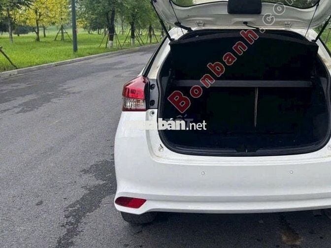Toyota Yaris 1.5G 2019-màu trắng-70000km