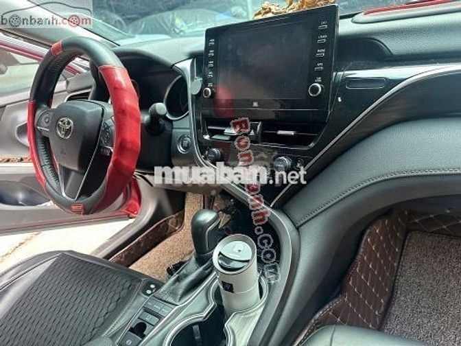 Toyota Camry 2.0Q 2022