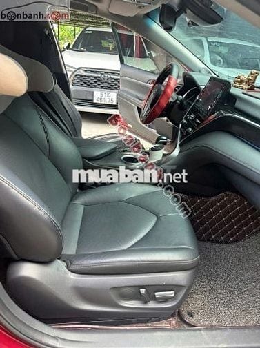 Toyota Camry 2.0Q 2022