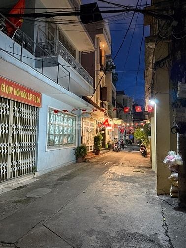 Chính chủ cần bán nhà HXH 4,5m 215L Nguyễn Trãi, Nguyễn Cư Trinh, Q1