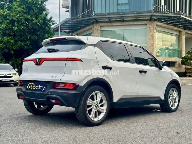 VinFast VF5 Plus 2024 - Trắng - 2v5km - Mua pin