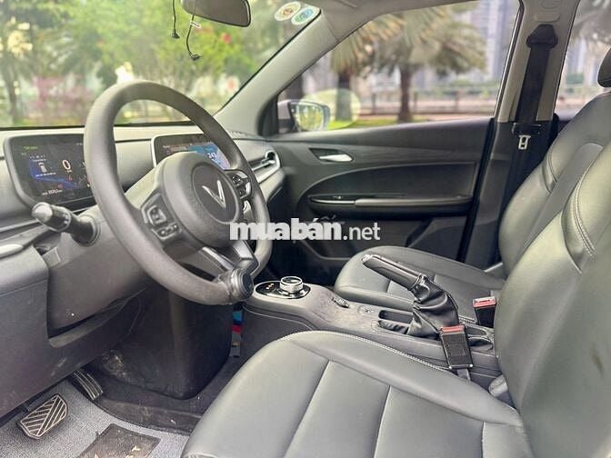 VinFast VF5 Plus 2024 - Trắng - 2v5km - Mua pin