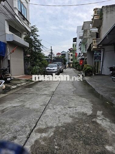 Bán gấp đất TDC Ngọc Hồi ,ô tô tránh ,phân lô ,vỉa hè  giá  6,85 tỷ