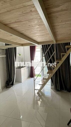 CĂN HỘ DUPLEX BAN CÔNG RỘNG LỚN GẦN UEF HIU HUTECH VÀI PHÚT ĐI BỘ