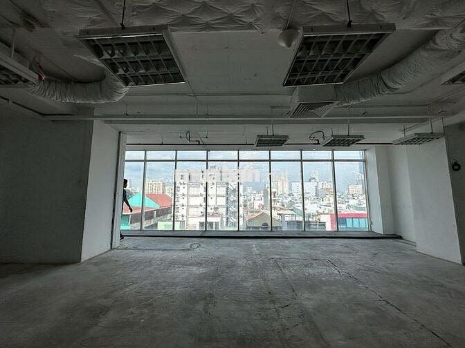 Mặt Tiền Gần gần Vòng Xoay Lê Đại Hành Quận 11