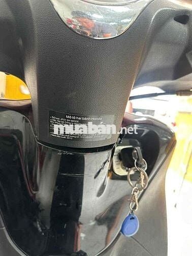 Cần bán SH MODE 2013 giá tốt