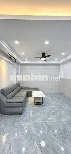 BÁN NHÀ 5 TẦNG VÀO Ở NGAY KẾ BÊN QUẬN 11 CHỈ 6.3 TỶ