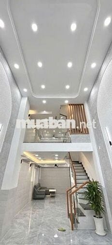 BÁN NHÀ 5 TẦNG VÀO Ở NGAY KẾ BÊN QUẬN 11 CHỈ 6.3 TỶ