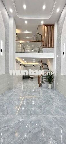 BÁN NHÀ 5 TẦNG VÀO Ở NGAY KẾ BÊN QUẬN 11 CHỈ 6.3 TỶ
