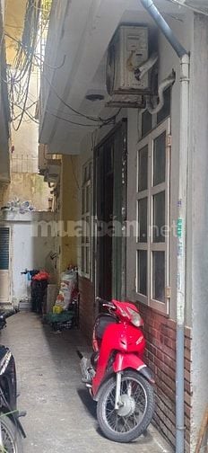 CHÍNH CHỦ TÔI BÁN NHÀ HOÀNG HOA THÁM 50M RA PHỐ 4 CHỖ ĐỖ CỔNG. 