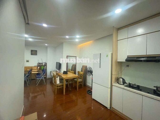 🍎Bán căn hộ 2pn- shr nhà decor* Cc BellezaQ7* Dt 70m2- Giá 3.28 tỷ