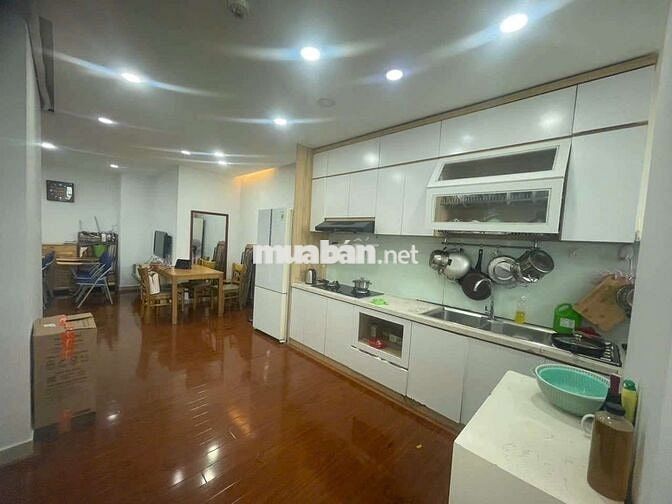 🍎Bán căn hộ 2pn- shr nhà decor* Cc BellezaQ7* Dt 70m2- Giá 3.28 tỷ