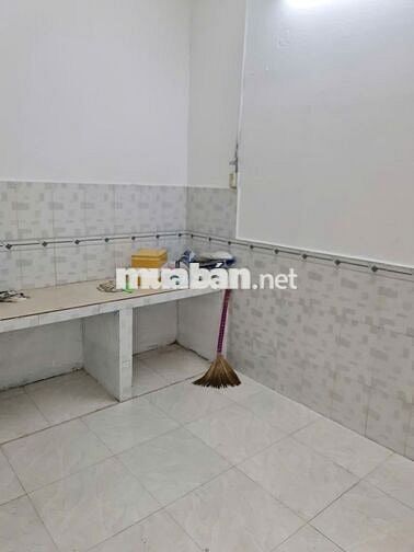Cho thuê nhà nguyên căn gần chợ Thới Tứ