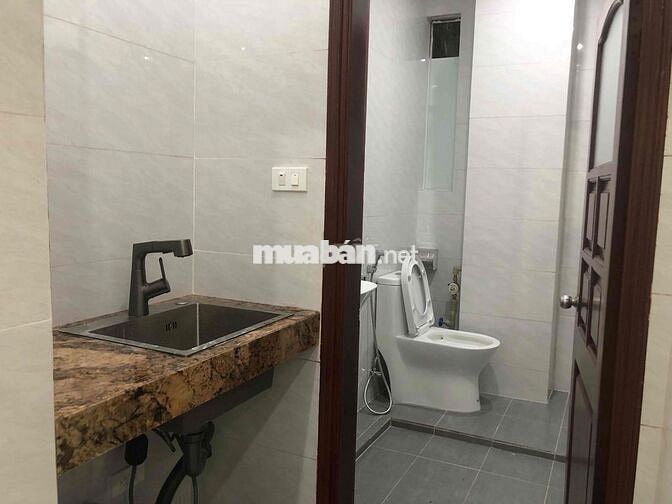CHO THUÊ CỬA HÀNG – 189 PHỐ HOA BẰNG, P. YÊN HOÀ, HÀ NỘI