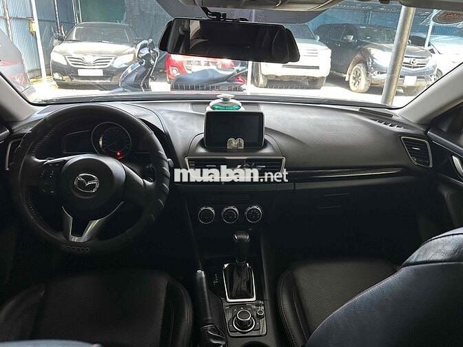 Mazda 3 2016 1.5 AT Sedan - 73000 km