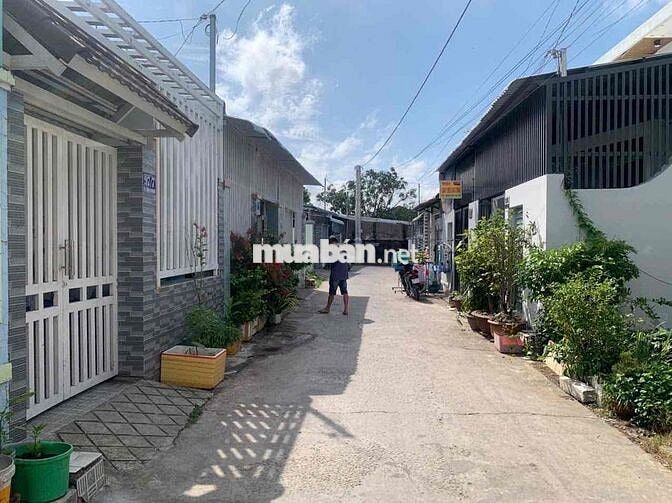 Bán Nhà Hẻm 97 Lộ Liên Hương . Nhà Đẹp . Hẻm Xe Hơi