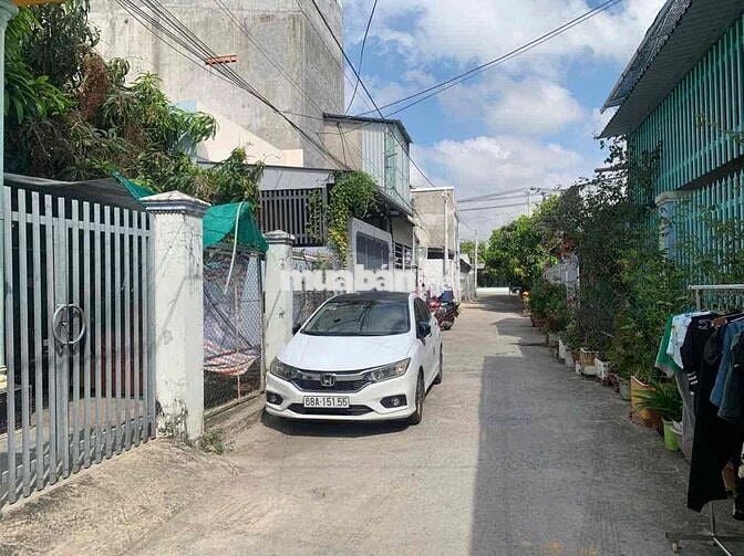 Bán Nhà Hẻm 97 Lộ Liên Hương . Nhà Đẹp . Hẻm Xe Hơi