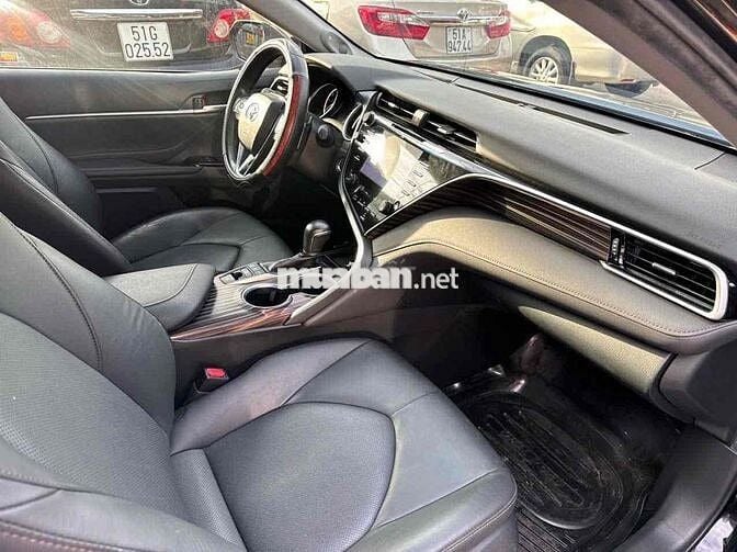Camry 2020 2.5Q siêu lướt mới keng