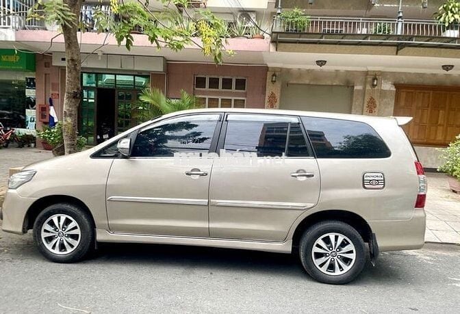 Bán xe nhà Toyota Innova 2016 E zin nguyên: 292TR