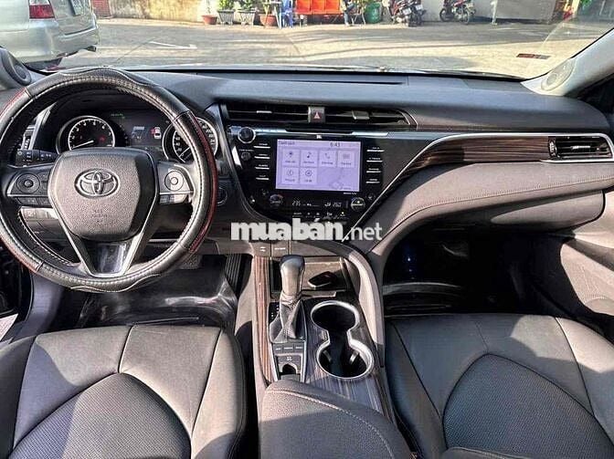 Camry 2020 2.5Q siêu lướt mới keng