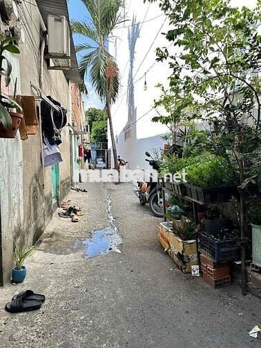 Ngộp ngộp Nguyễn Sơn, Tân Phú - 45m2 (4m x 11,5m) trệt lầu BTCT - 4,5