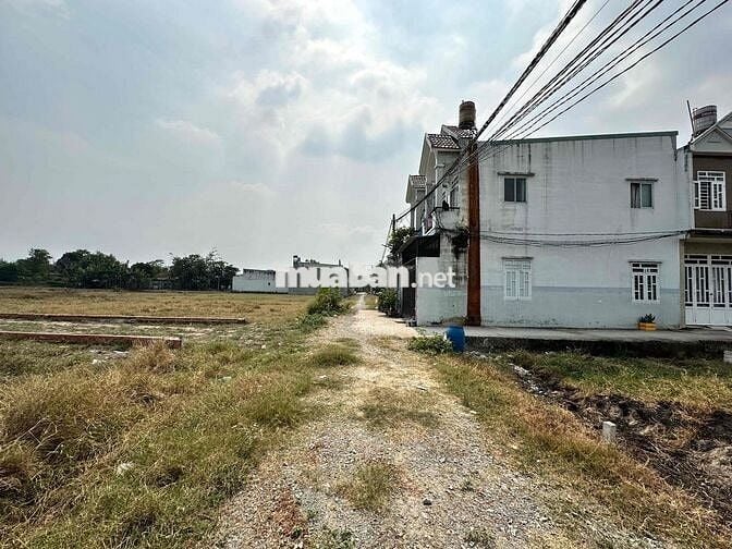 Bán đất full thổ 268 m2, đường ô tô 1 sẹc TL9 mỹ hạnh bắc